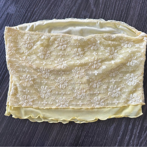 Urban Outfitters Kimchi Blue Kori Strapless Floral Lace Crop Top in Yellow, XL - Picture 9 of 13